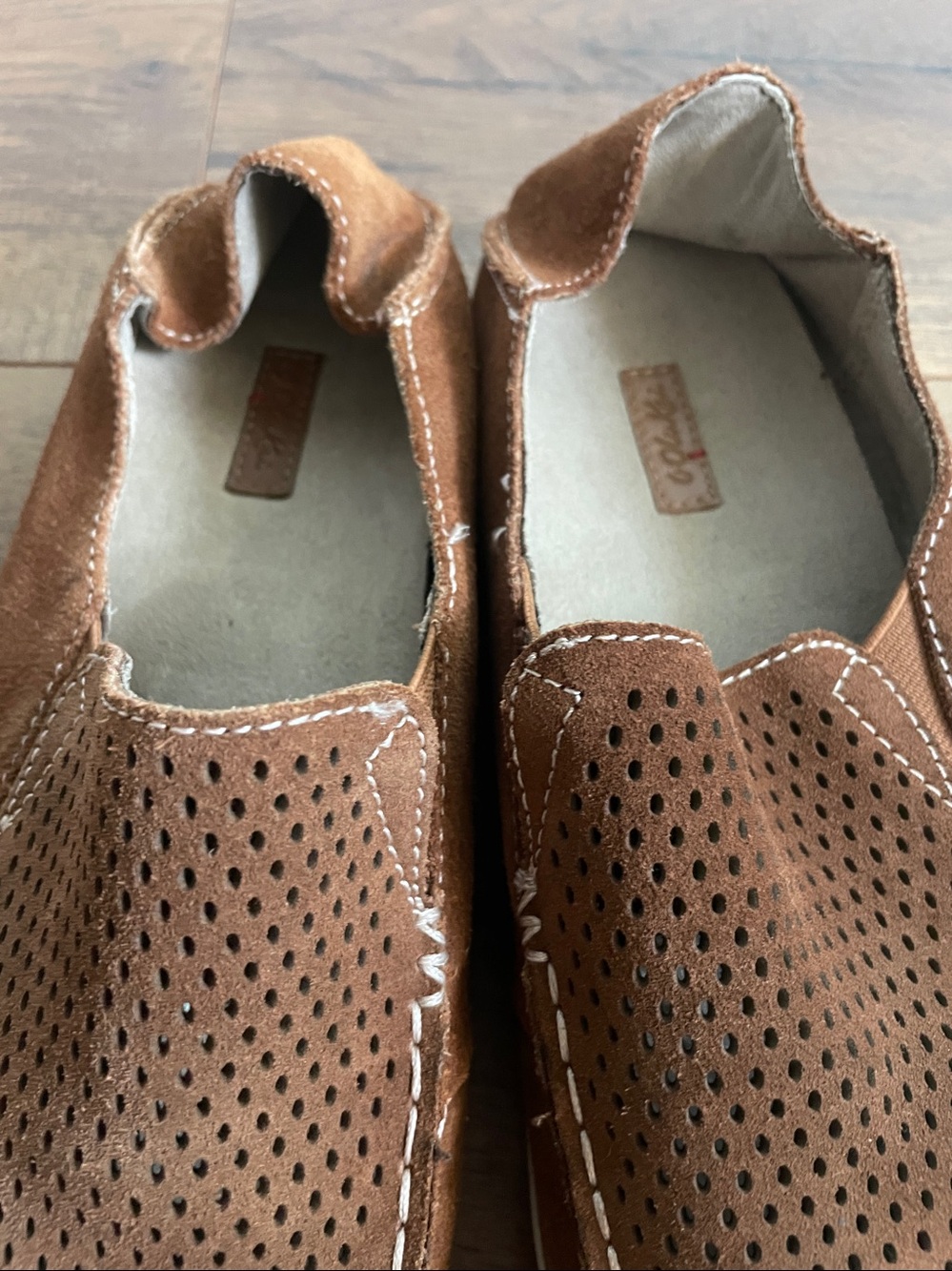 Olukai Women’s Nohea Perf Brown Suede Leather Loafers Size 9 - Picture 5 of 13